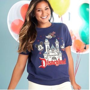 DISNEY MICKY MOUSE & FRIENDS VINTAGE INSPIRED SWEATSHIRT TEE. SIZE(M)